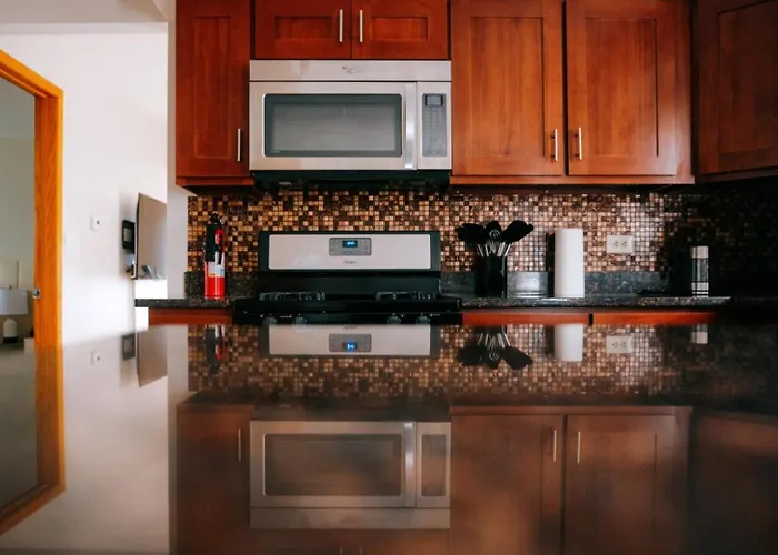 New Modern 3br • Gym • Workspace • Quiet Location