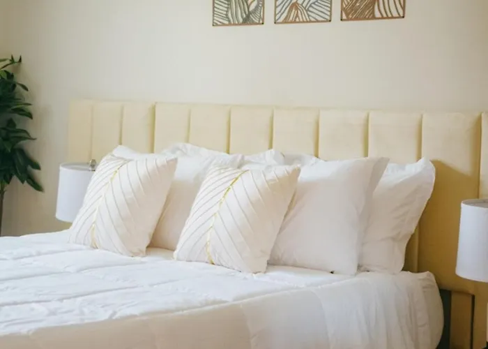 Apartamento New Modern 3br • Gym • Workspace • Quiet Location