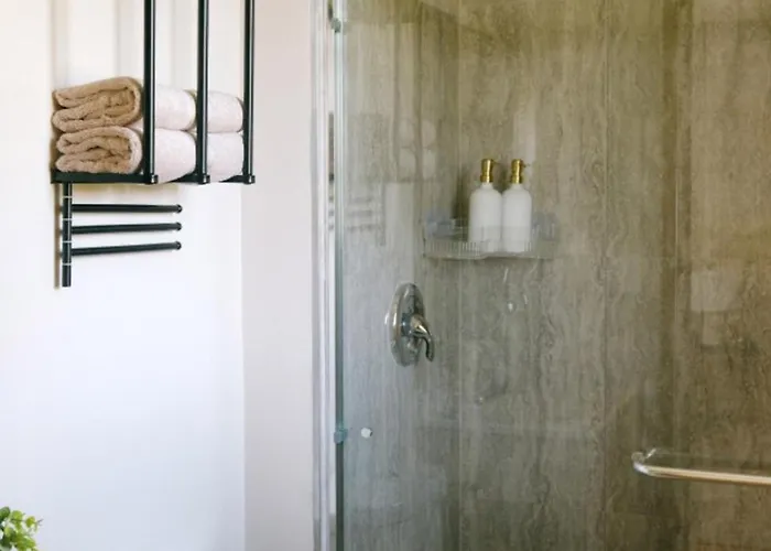 New Modern 3br • Gym • Workspace • Quiet Location Apartamento *